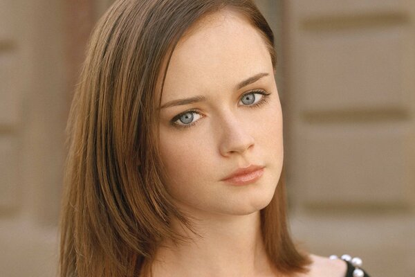 Young girl with medium length hair without bangs