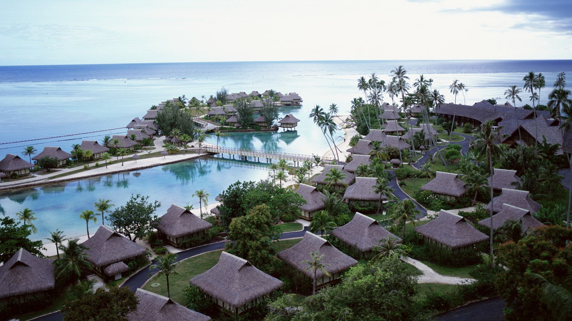 île voyage eau arbre mer mer station balnéaire plage vacances architecture océan hôtel été ciel île tourisme maison paysage tropical maison