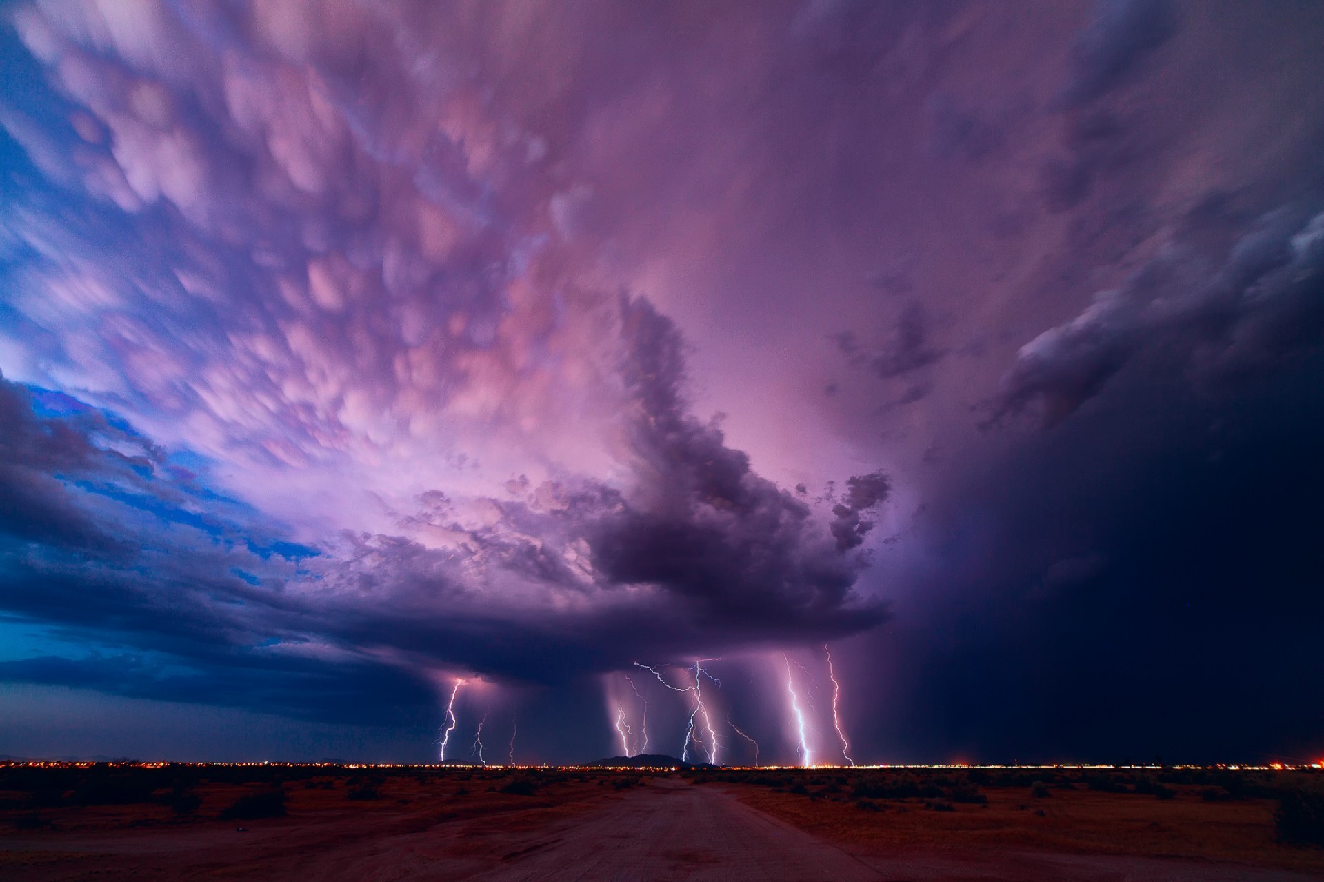 foudre coucher de soleil tempête ciel aube soir crépuscule dramatique paysage soleil nature eau météo