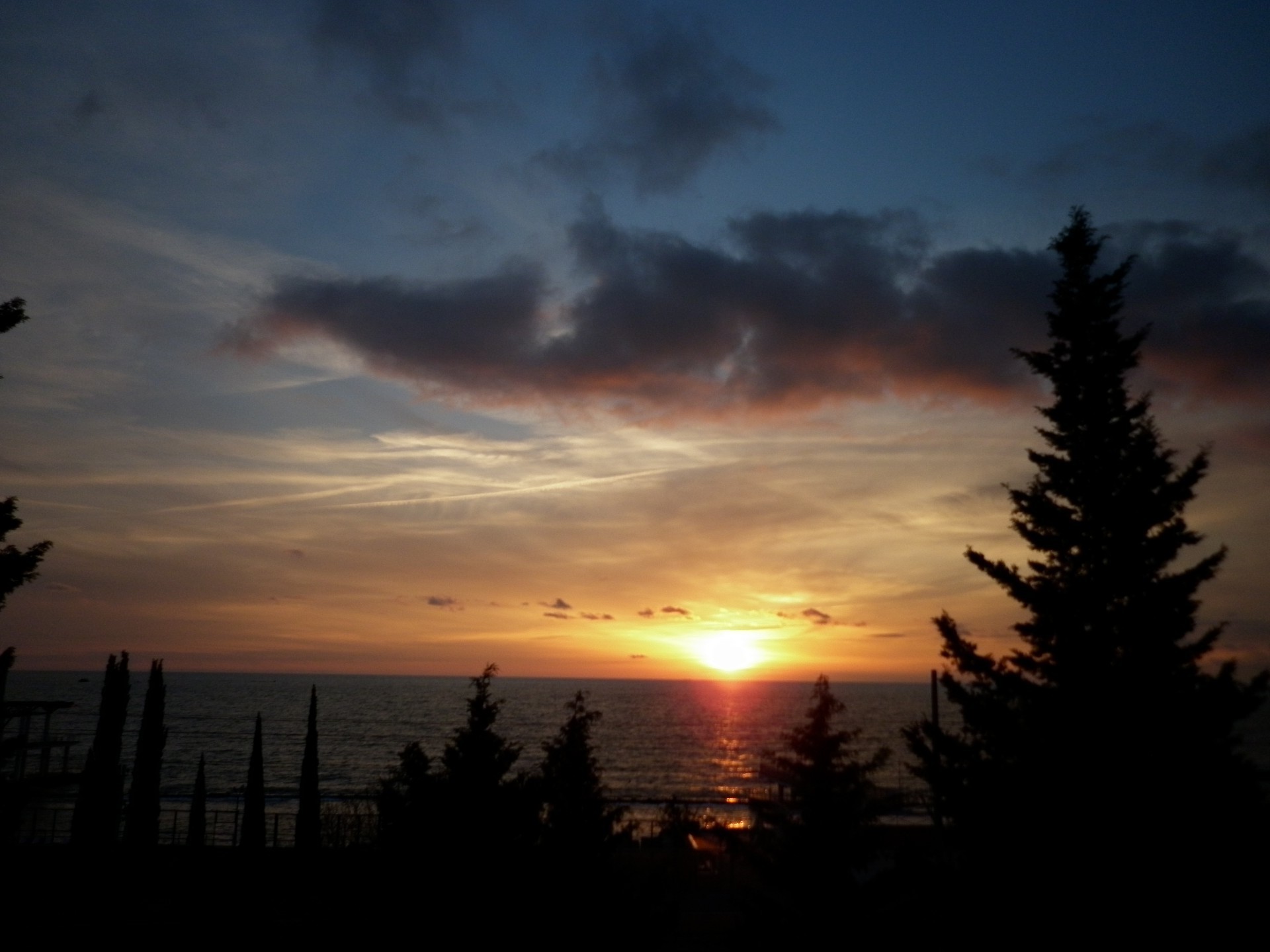 coucher de soleil et aube coucher de soleil aube soleil soir crépuscule paysage eau ciel silhouette lumière rétro-éclairé plage lune lac beau temps nature réflexion