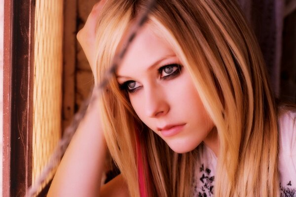 Avril Lavigne retrato de la cantante