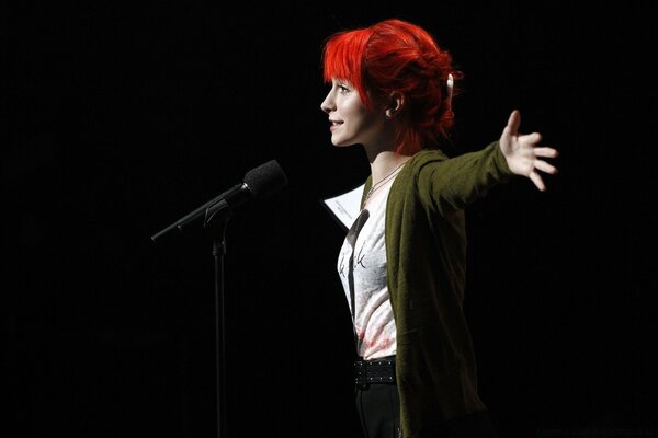 Portrait of singer Hayley Williams at a concert