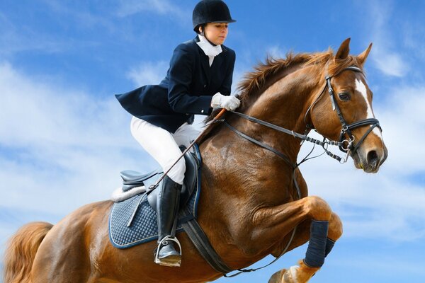 À la victoire dans la vie sur le cheval de course