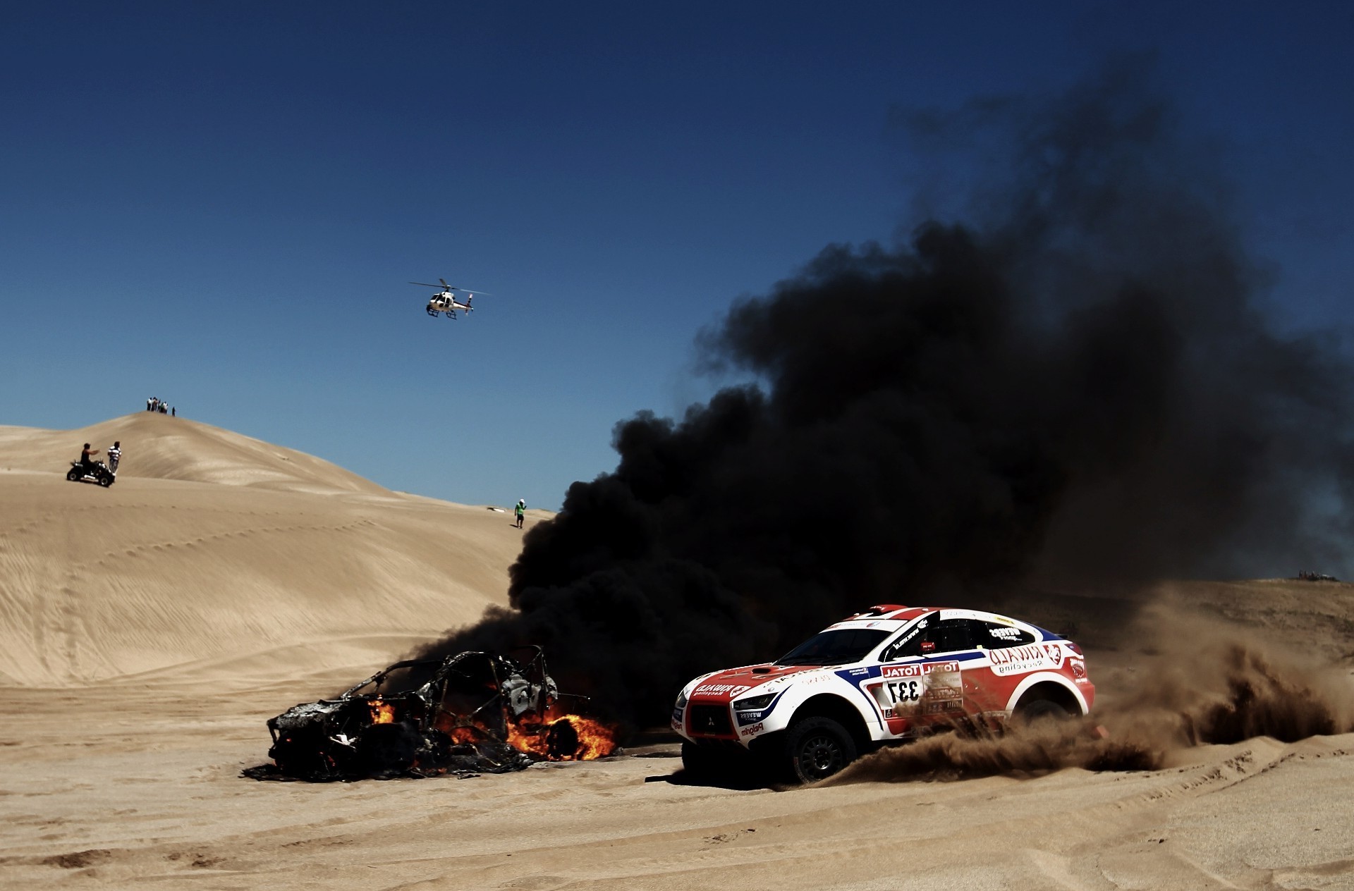 auto da rally concorso azione corsa auto fretta deserto sistema di trasporto auto sport