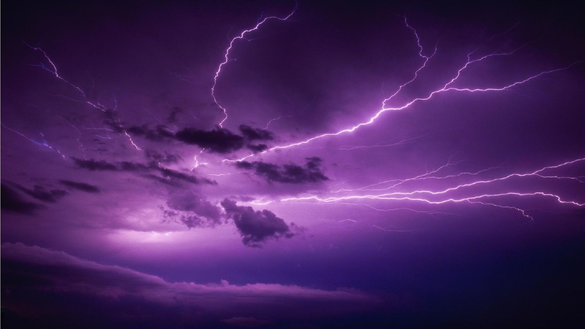 blitz gewitter sturm donner thunderbolt wetter dunkel regen farbe himmel sonnenuntergang abstrakt blitz desktop natur schlag abend violet licht