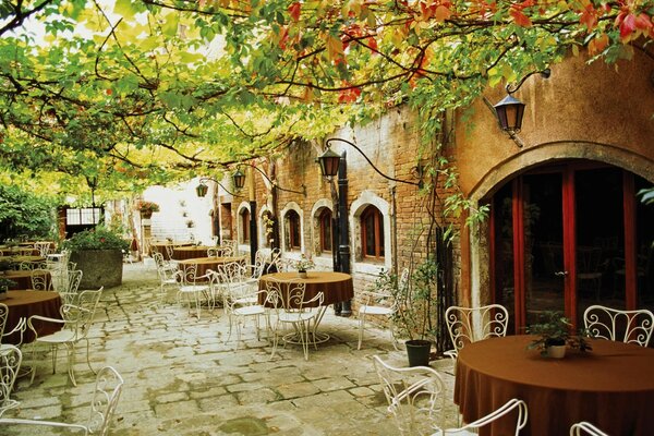 Calles De Italia. Hermosa arquitectura de la ciudad