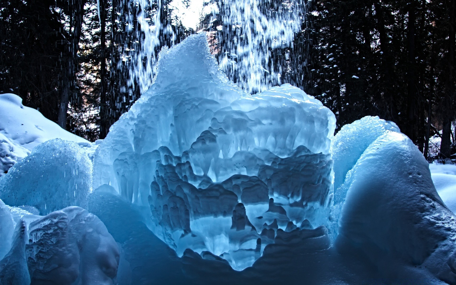 tröpfchen und wasser schnee winter eis kalt frost gefroren natur wasser im freien frostig holz reisen