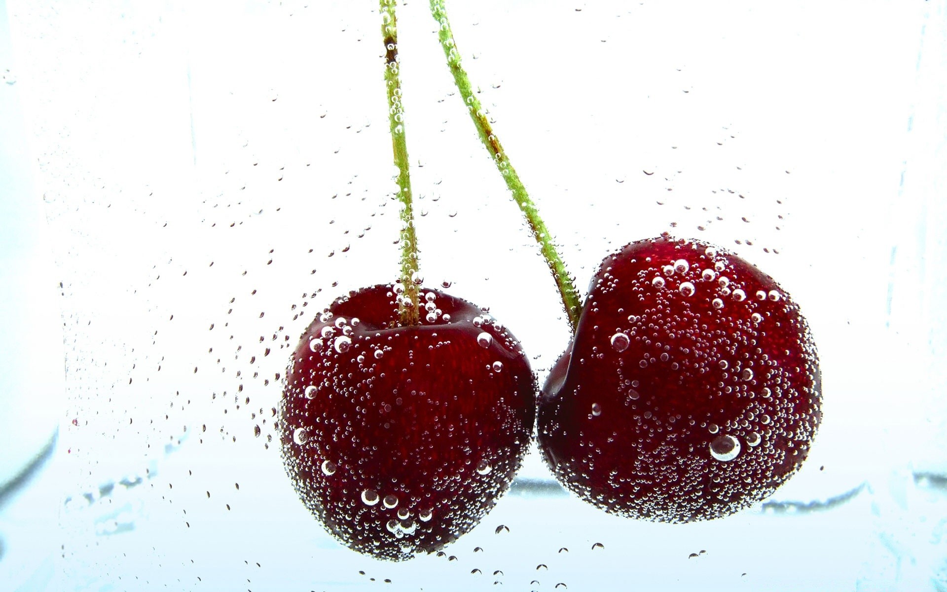 gotas e água frutas gota comida molhado baga doce suculento refrescar frescura delicioso saudável desktop cereja saúde confeitaria brilha