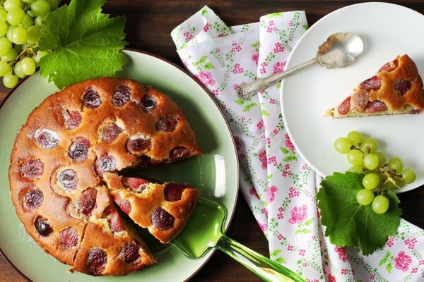 Per dessert budino e uva fresca