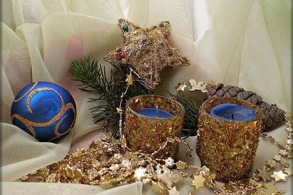 Décorations pour Noël sur fond clair