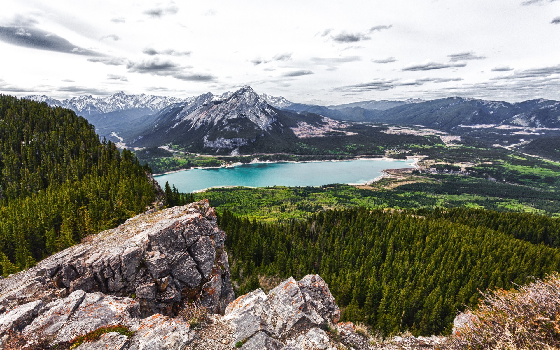 ciudades y arquitectura montañas paisaje agua viajes naturaleza cielo al aire libre escénico roca nieve lago verano valle turismo