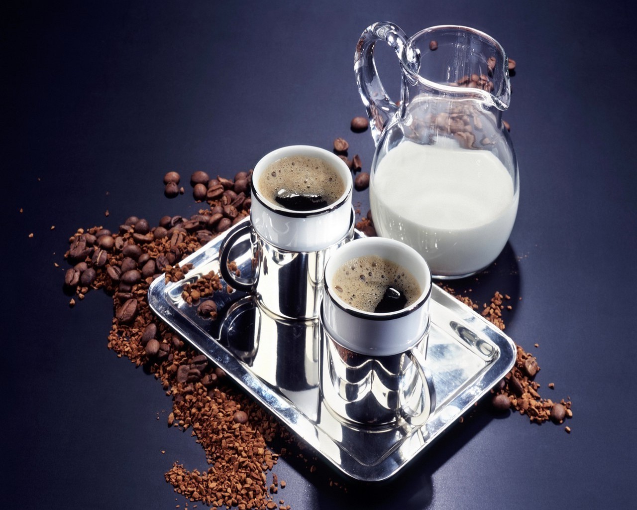 café boisson espresso caféine tasse parfum sombre aube petit déjeuner chaud mousse verre cappuccino table tasse aromatique haricots nourriture moka