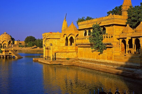 Arquitectura antigua para viajeros enamorados