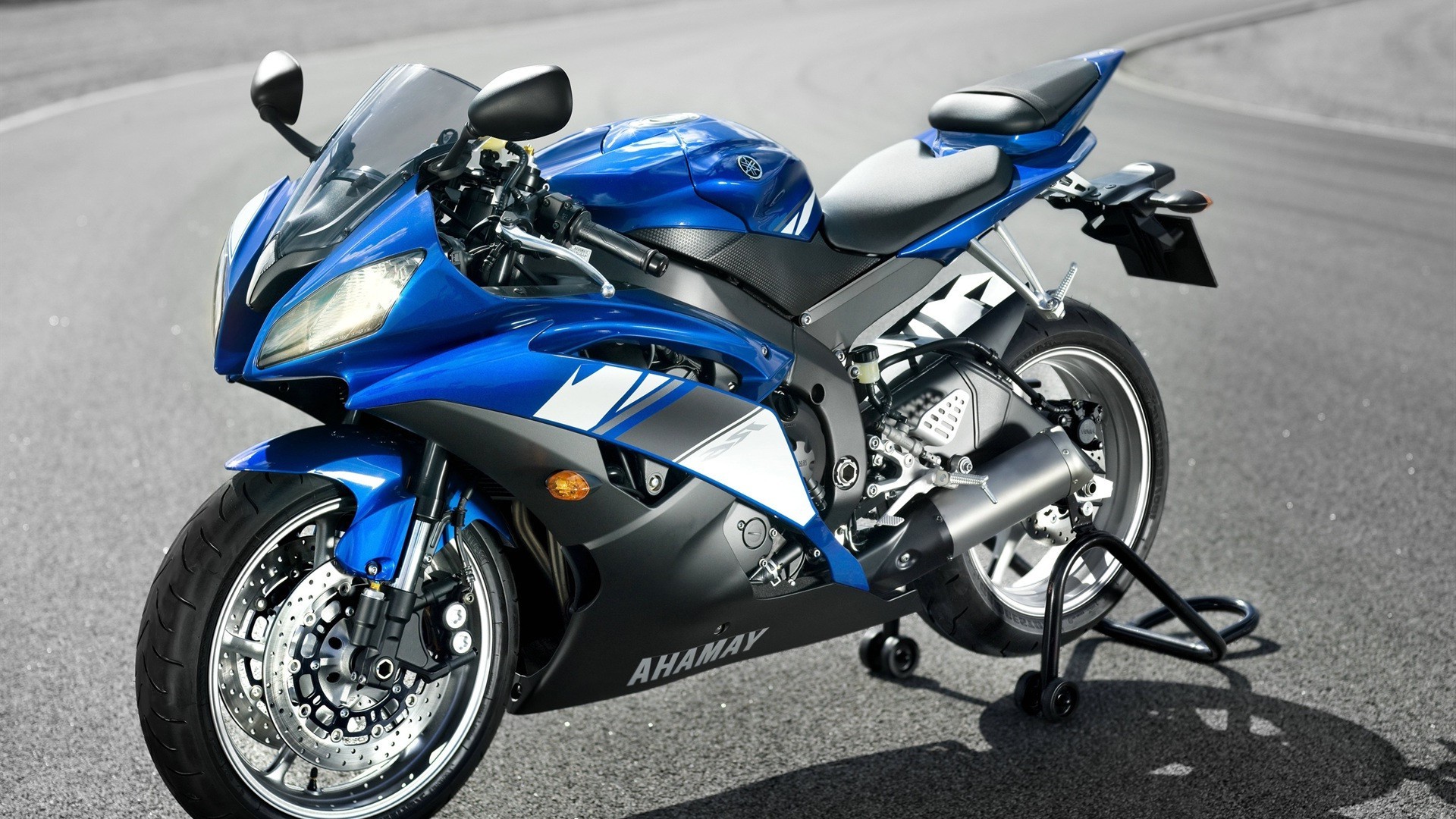 Мотоцикл Yamaha YZF R6 черный без смс