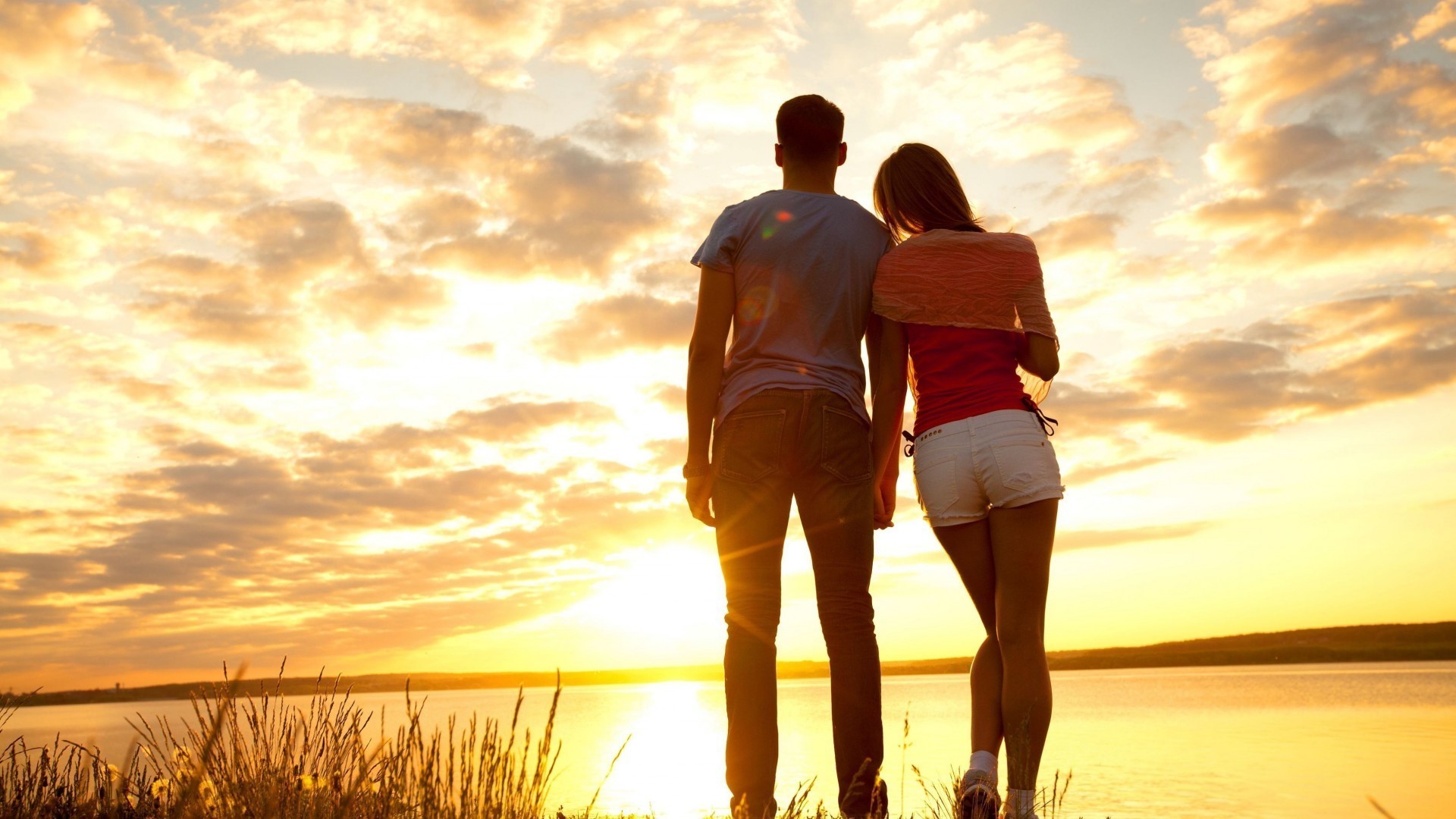 romance pôr do sol amor céu homem ao ar livre praia união amanhecer sol verão casal água natureza férias viajar bom tempo amor crepúsculo