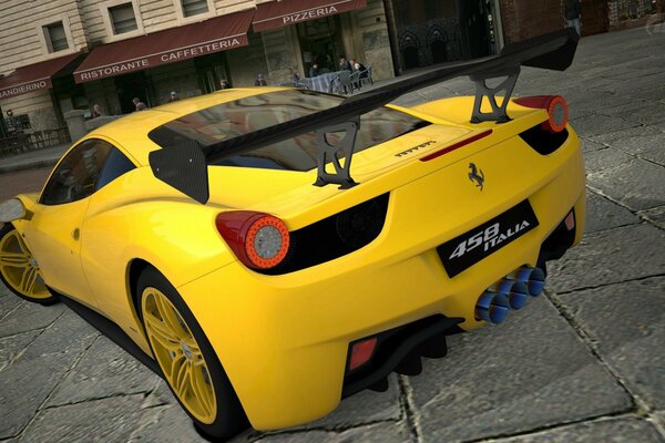 Ein gelber Ferrari-Rennwagen in einer alten Stadt im Computerspiel gran turismo