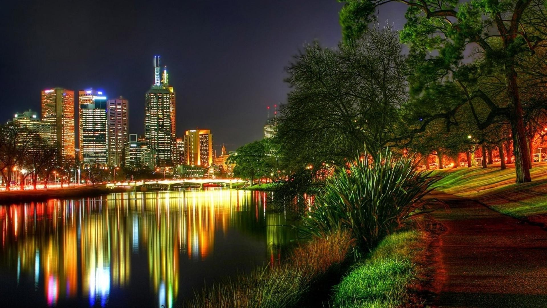 ciudad arquitectura viajes casa agua centro de la ciudad ciudad crepúsculo noche río urbano puente skyline rascacielos calle cielo iluminado luz reflexión