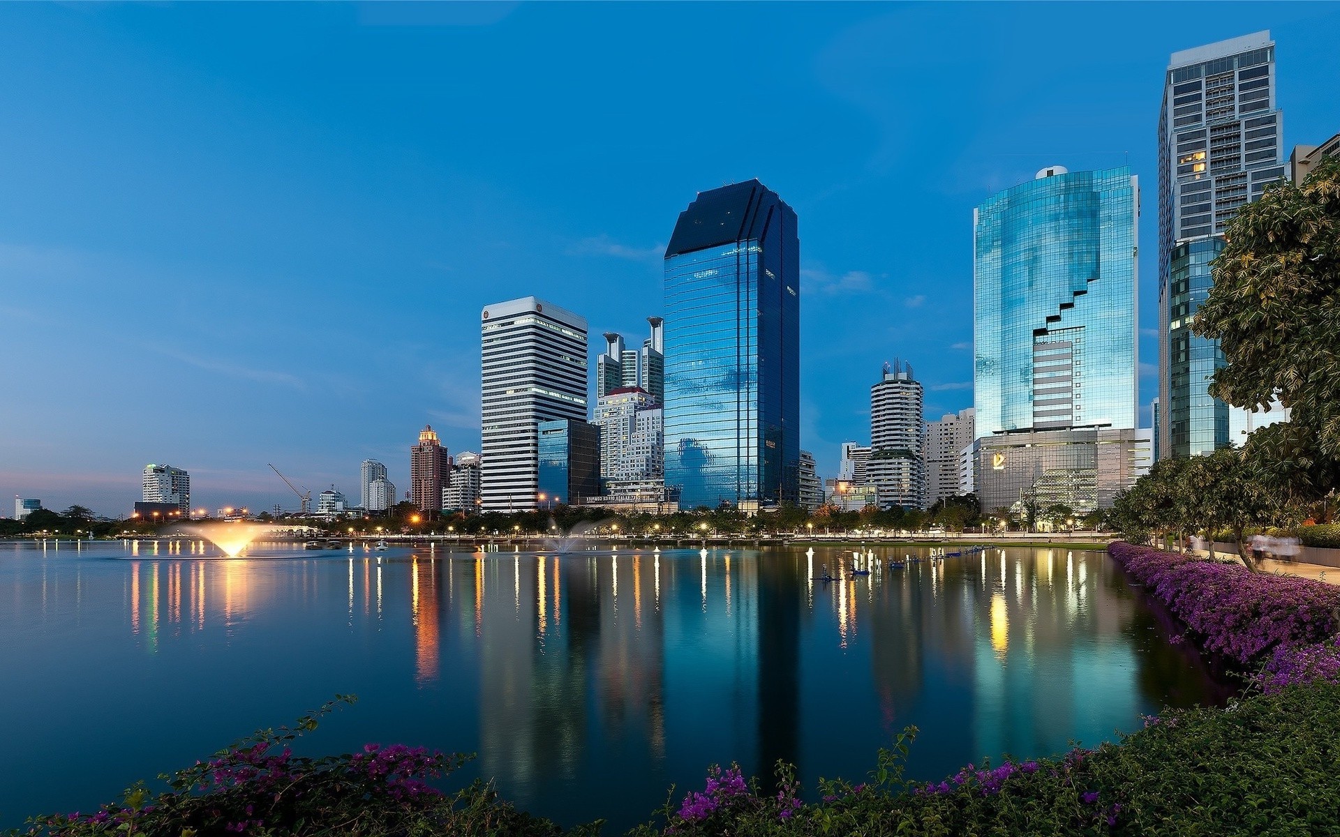 stadt architektur skyline wolkenkratzer stadt innenstadt reflexion büro haus modern wasser himmel urban dämmerung uferpromenade fluss reisen geschäft hafen