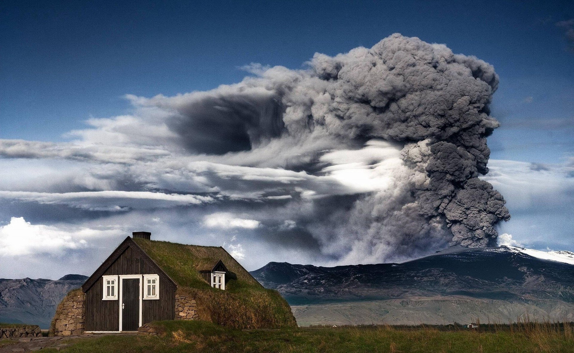 volcán al aire libre viajes cielo agua naturaleza paisaje tormenta puesta de sol