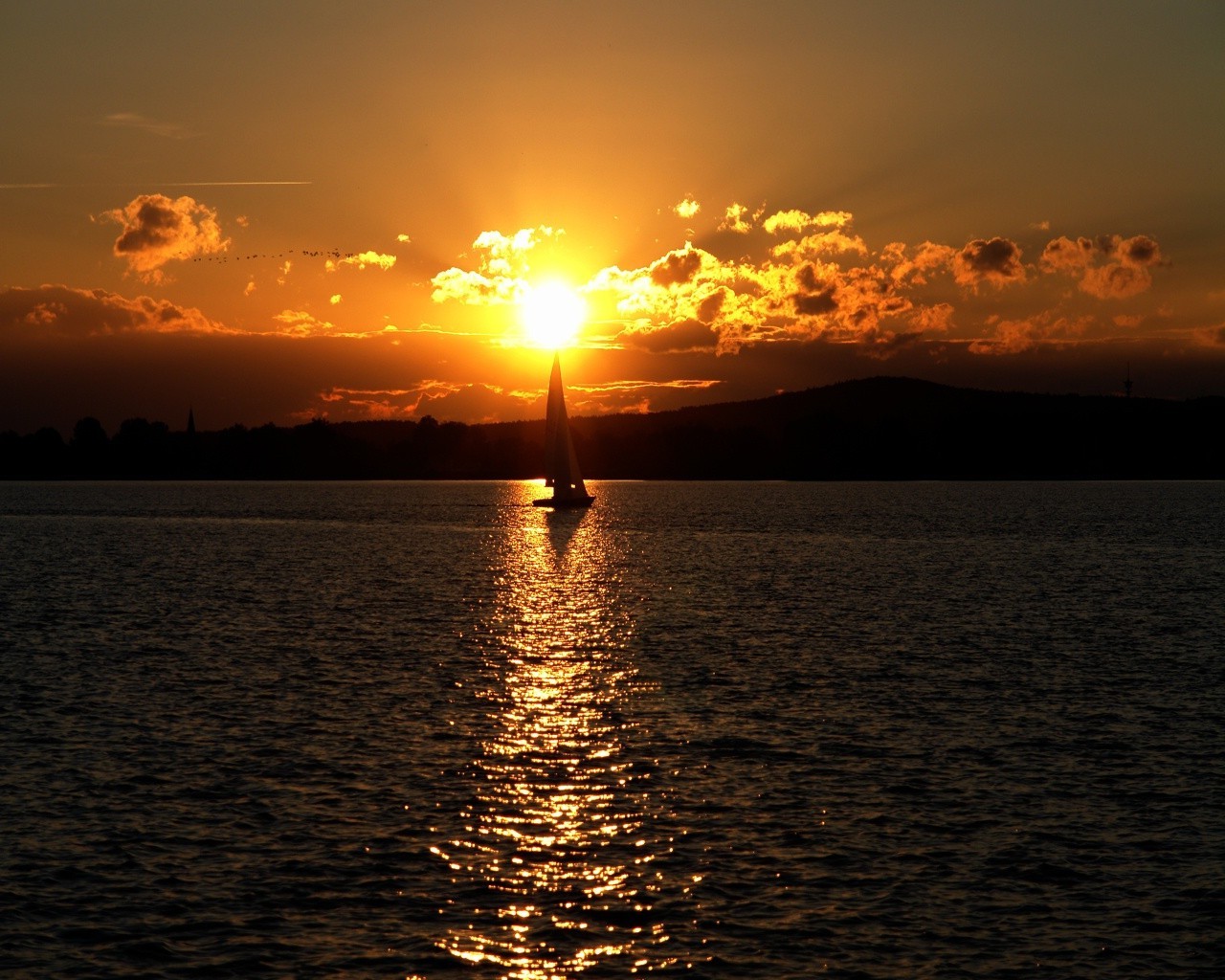 sea and ocean sunset dawn sun water evening silhouette reflection dusk ocean sea beach landscape sky seascape backlit fair weather lake cloud light