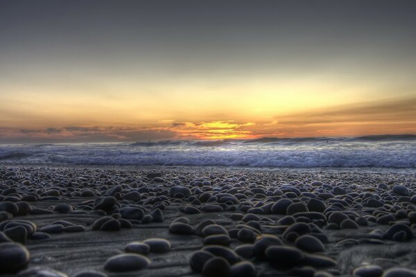 Faszinierender Sonnenuntergang am Meer