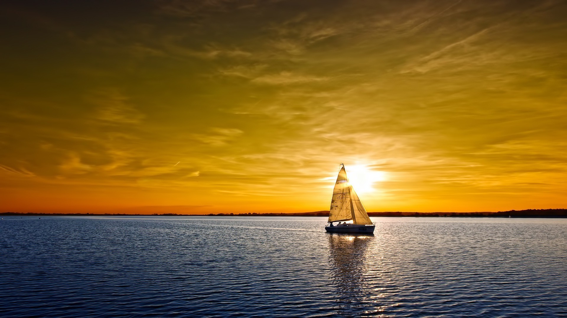 coucher de soleil et aube eau coucher de soleil aube mer bateau océan voyage soleil crépuscule ciel réflexion soir navire voilier