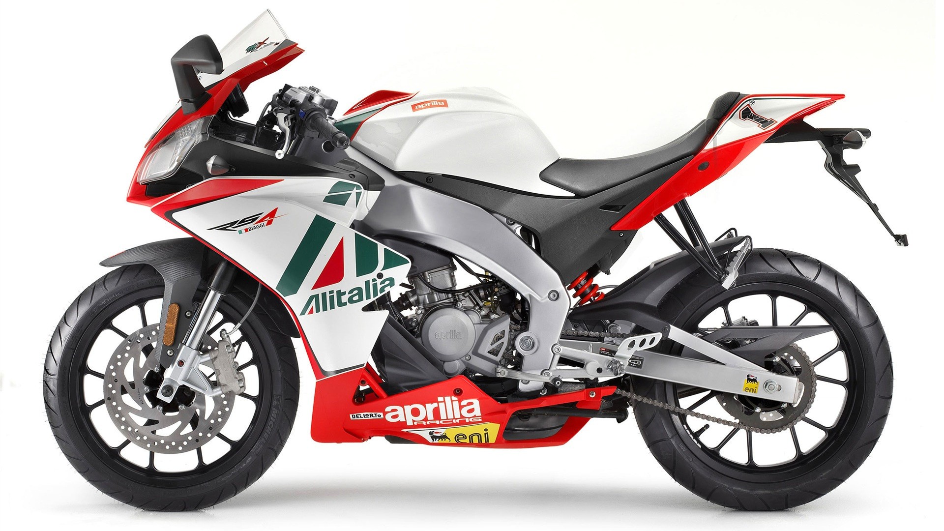 sport bike ruote bici corsa disco auto veloce sistema di trasporto pneumatici motore moto potenza fretta concorrenza auto freni elicottero auto velocità giro corridore