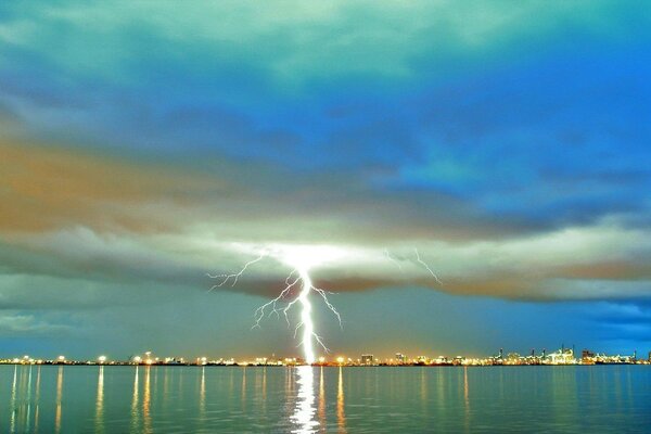 Beautiful picture lightning sea