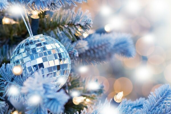 Sparkling Christmas ball for the new year