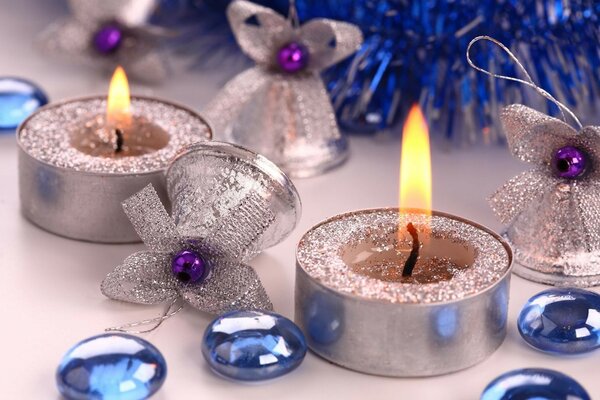 New Year s scattering of silver candles and bells