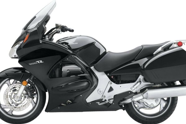 Moto sportiva nera su sfondo bianco