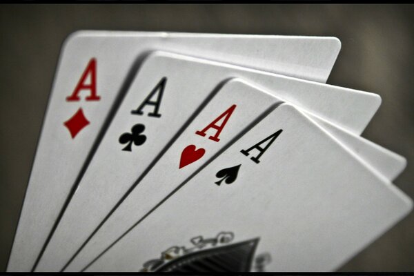 Successful cards when playing poker