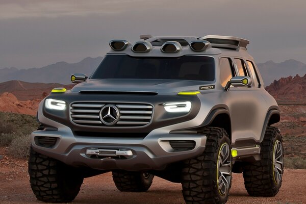 Mercedes SUV stands in the desert