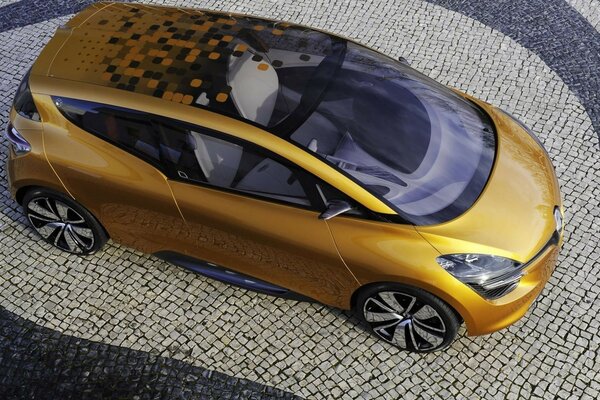 Renault gold-colored car