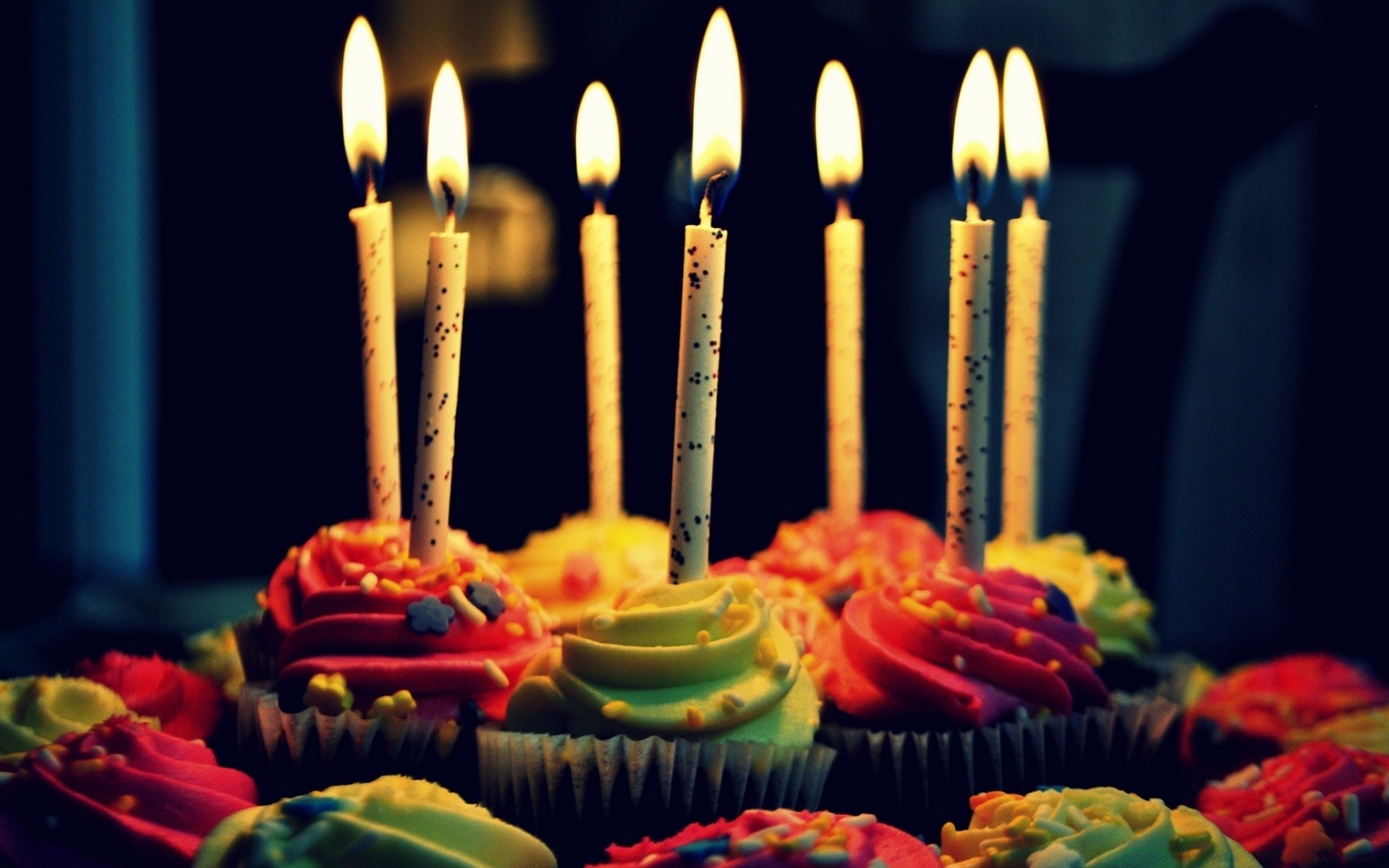 geburtstag kerze kerzen religion urlaub dekoration flamme wachs verbrannt