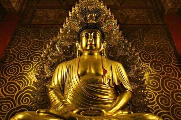 Der goldene Buddha bewahrt die Ruhe der Chinesen