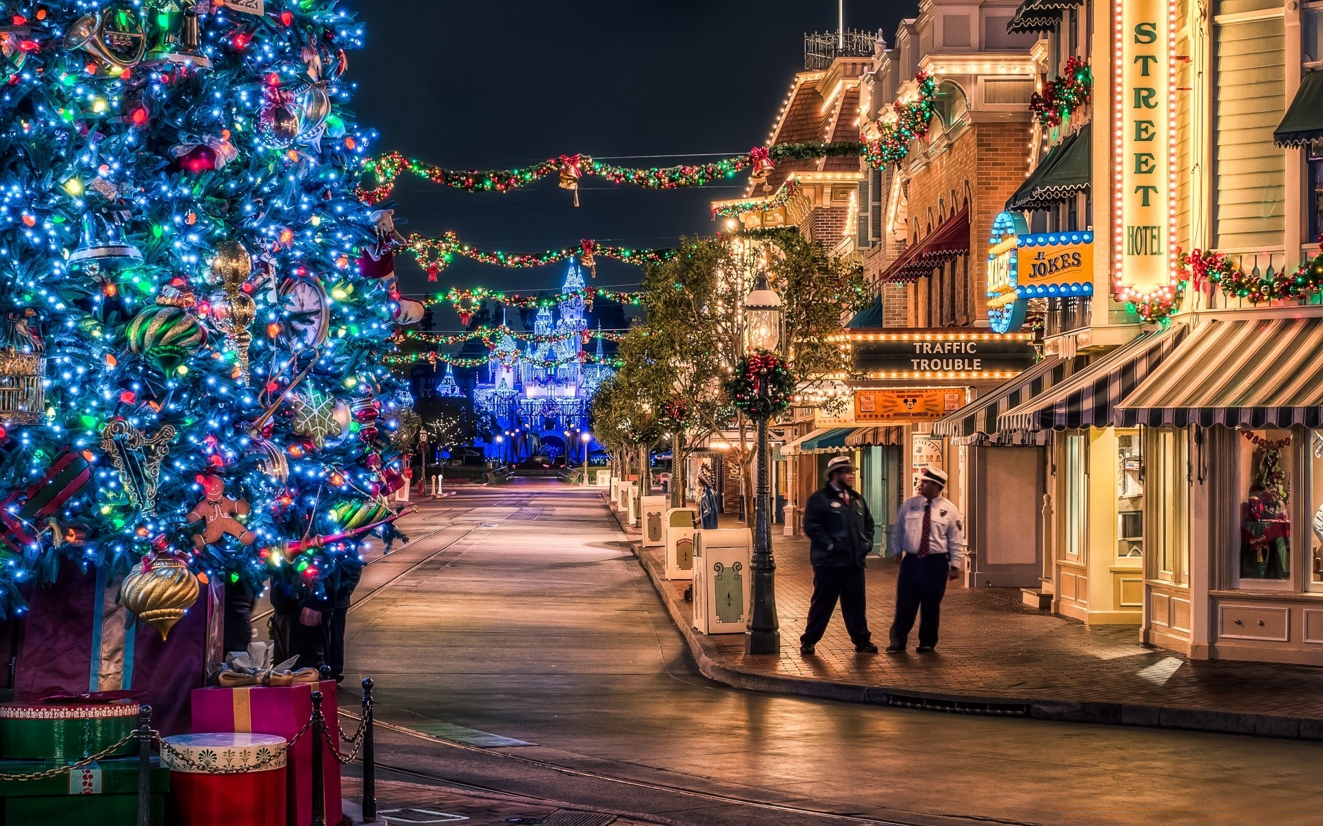 christmas street city travel architecture tourism building outdoors evening tourist