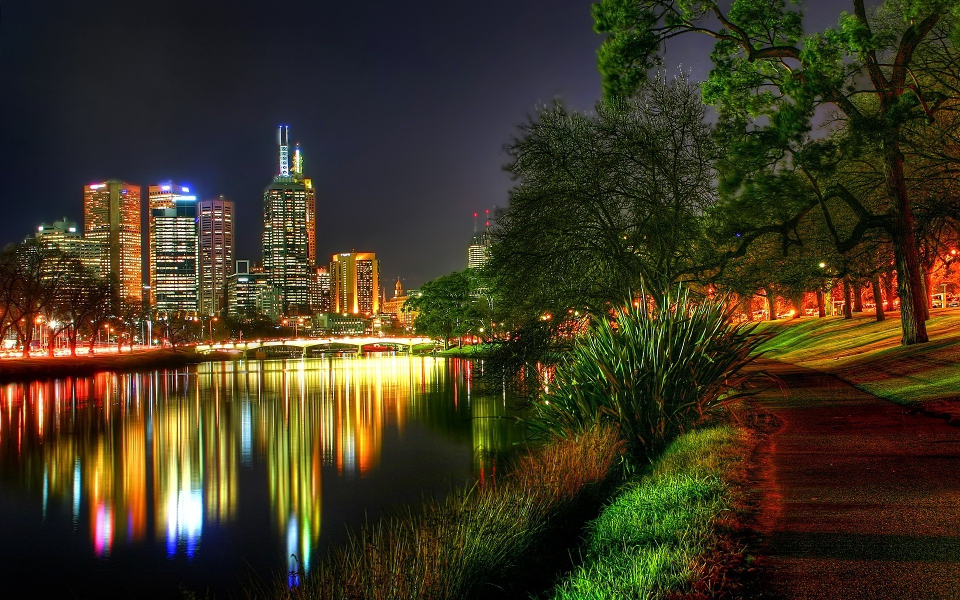 stadt architektur reisen haus wasser stadt innenstadt fluss abend skyline himmel städtisch brücke dämmerung wolkenkratzer reflexion straße im freien licht