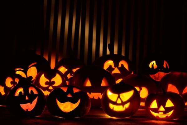 Lit pumpkins on the Halloween stage