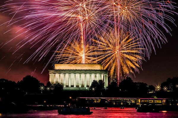 Photo of fireworks in the evening at the theater