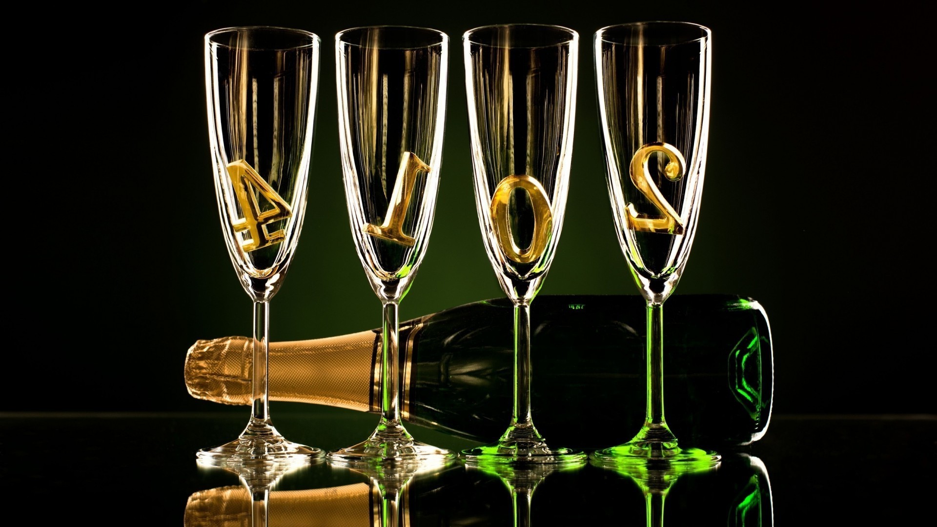 nuovo anno champagne vino alcol bere vacanza vittoria partito anniversario brindisi vetro cristallo lusso eva fizz bottiglia occasione speciale congratulazioni liquido flauto