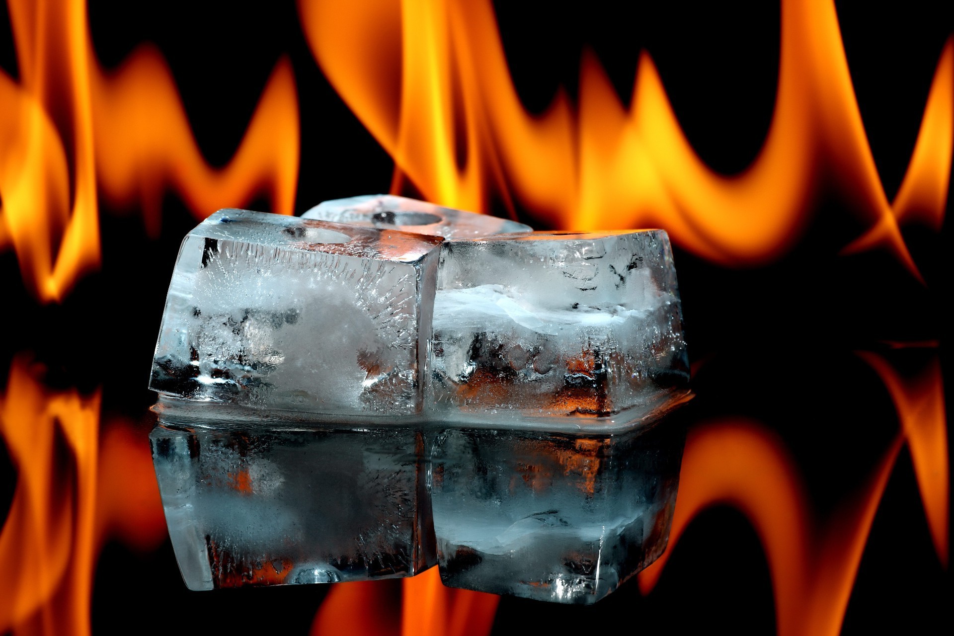 fogo chama calor quente queimar fogueira queimado combustível lareira calor fogueira energia