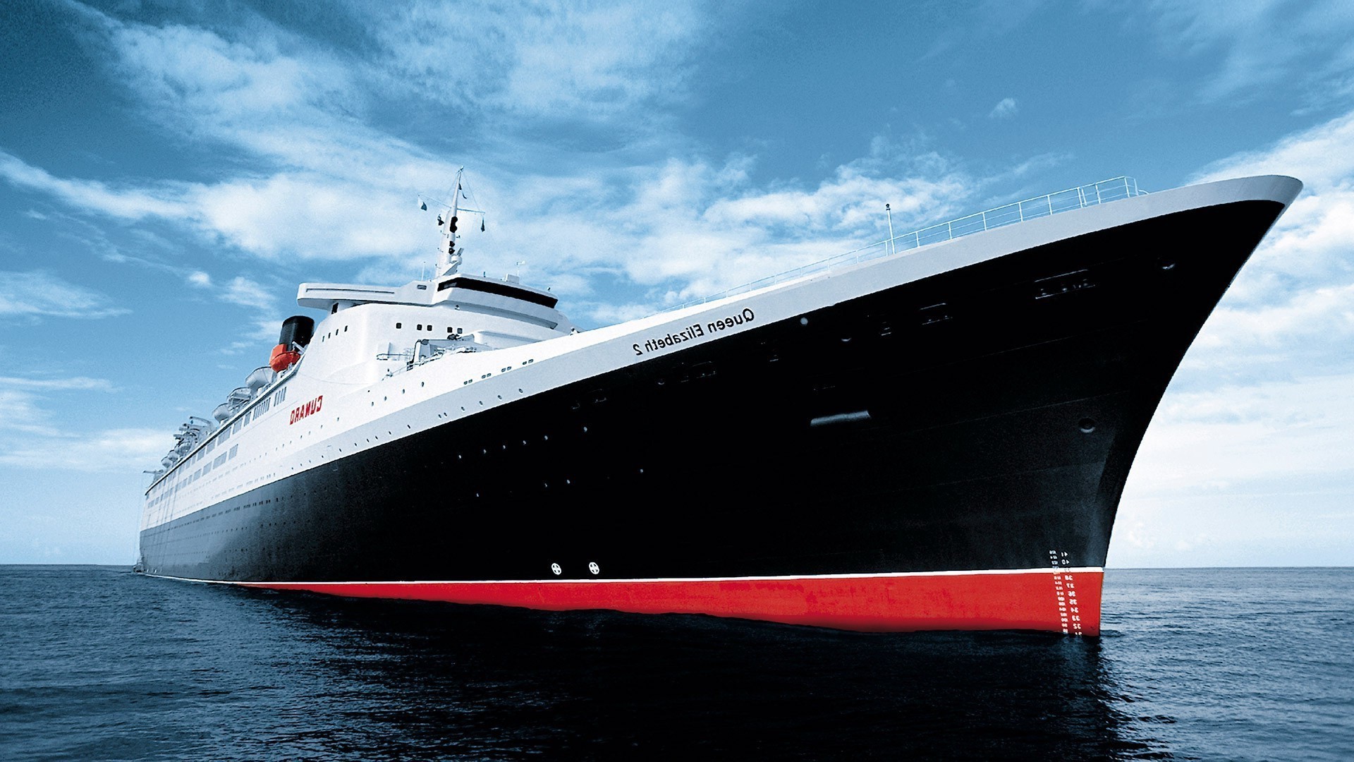 воды транспортная система корабль плавсредство путешествия море лодка небо автомобиль океан круизное судно парус мост гавань на открытом воздухе