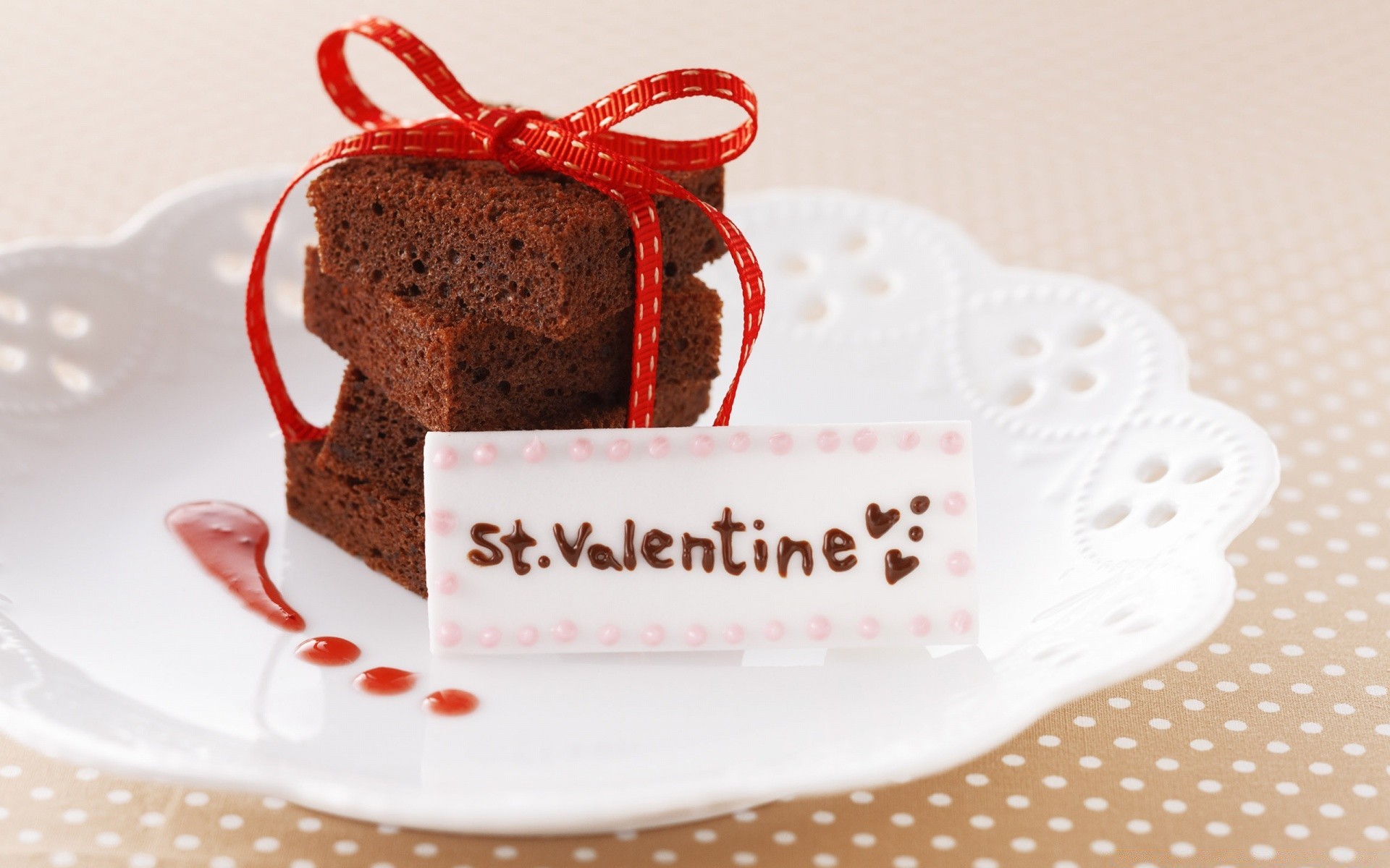 san valentino torta al cioccolato dolce crema zucchero delizioso pasticceria panetteria cottura indulgenza cibo compleanno fatto in casa caramelle malsano cremoso biscotti goody mousse