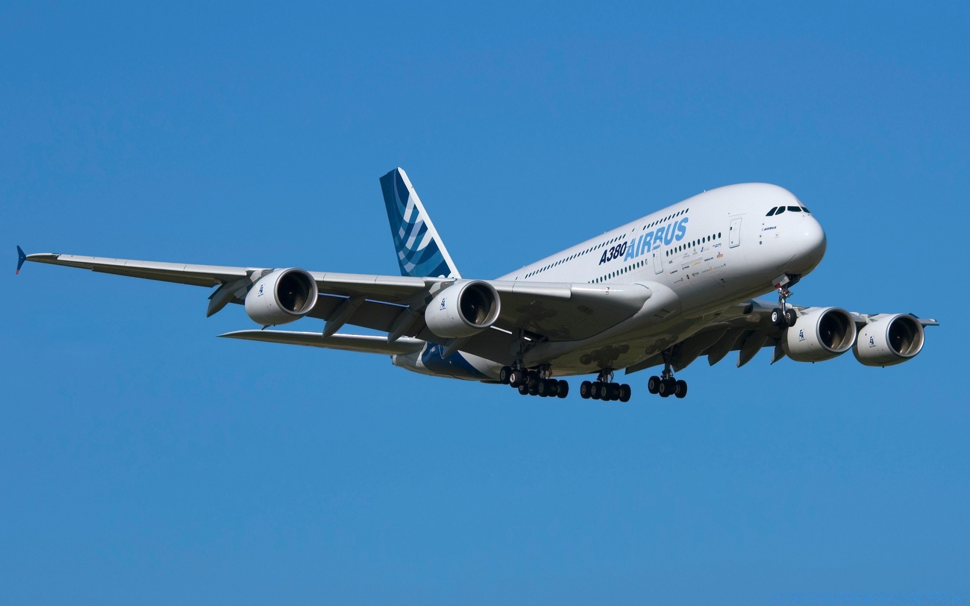 航空 飞机 飞机 机场 运输系统 飞机 飞行 客机 旅行 天空 空气 出发 空客 汽车 装运 飞 发动机 起飞 翼