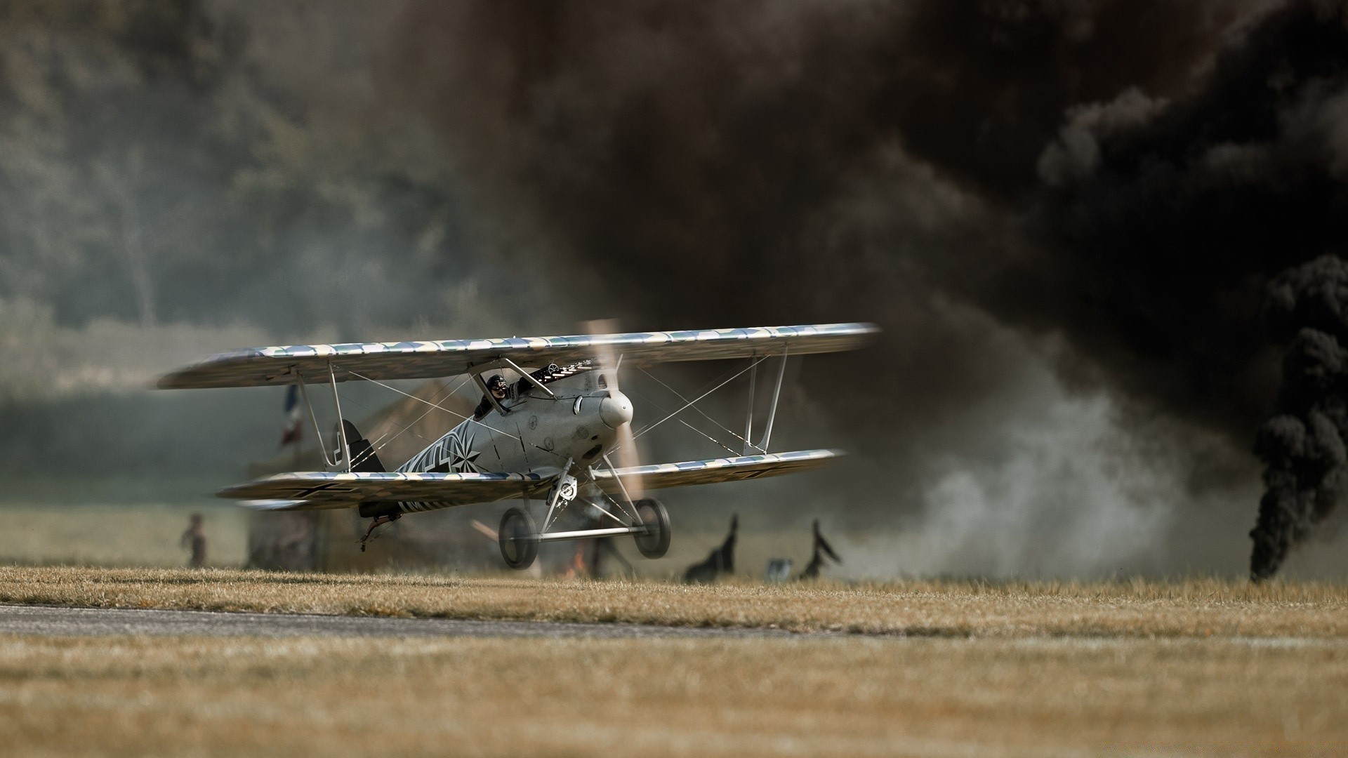 aviazione aereo aereo militare volo aeroporto auto sistema di trasporto elicottero fumo guerra aria volare arma ala esercito elica aereo vista laterale bombardiere