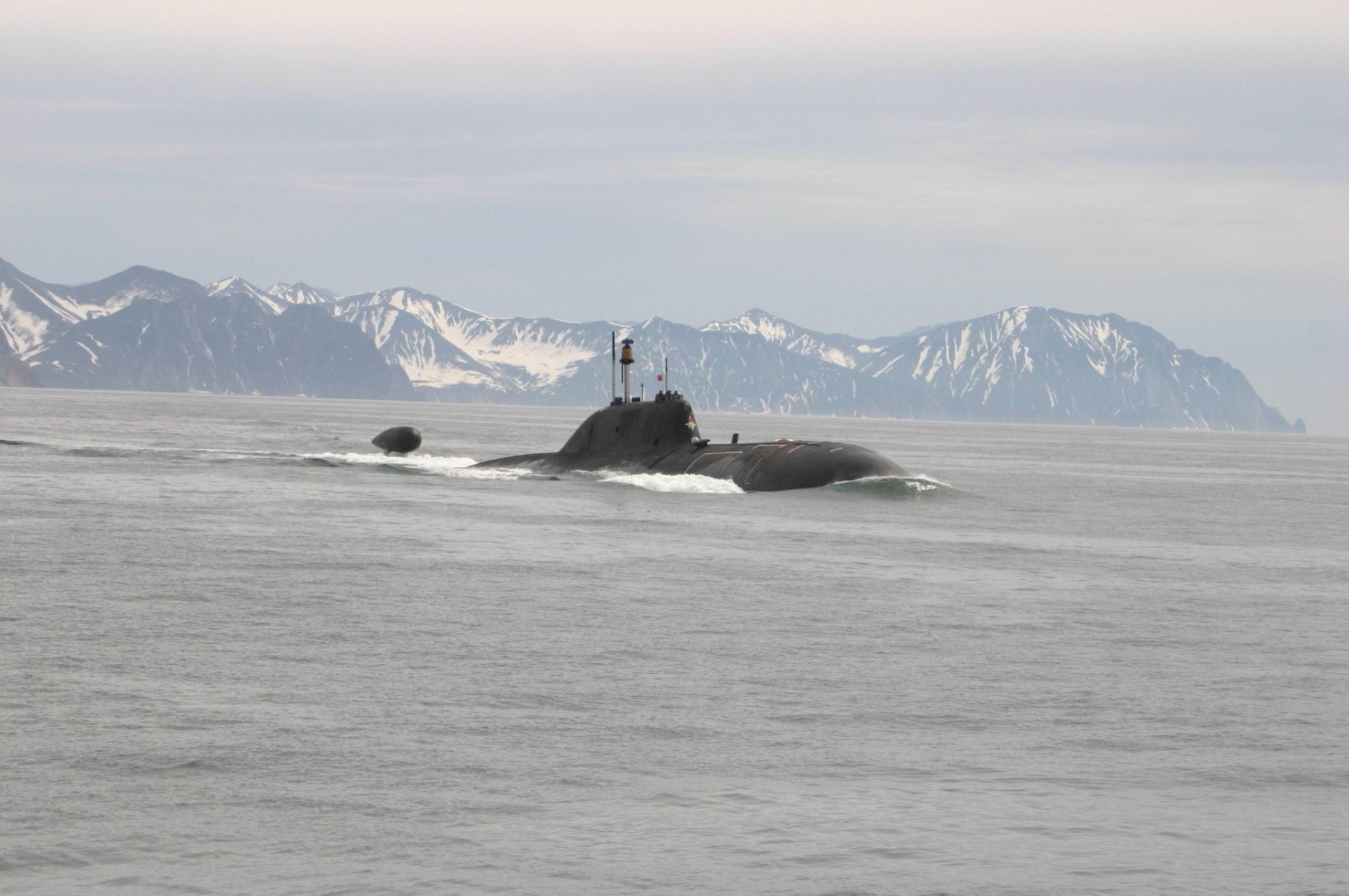 sous-marins eau neige mer océan paysage hiver montagne mer givré glace lac bateau brouillard plage voyage froid lumière du jour voiture