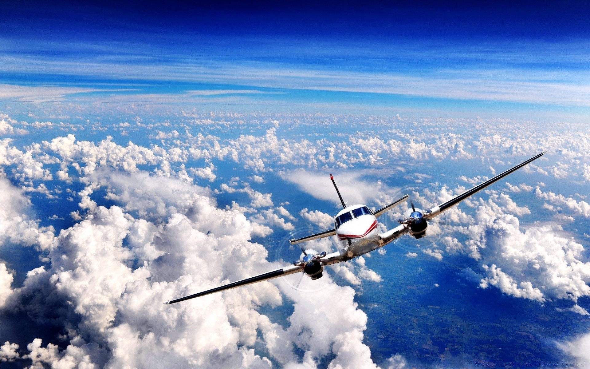 авиация самолет небо самолет воздуха рейс летать облако транспортная система самолет погода путешествия на открытом воздухе авиалайнер крыло высокая двигатель
