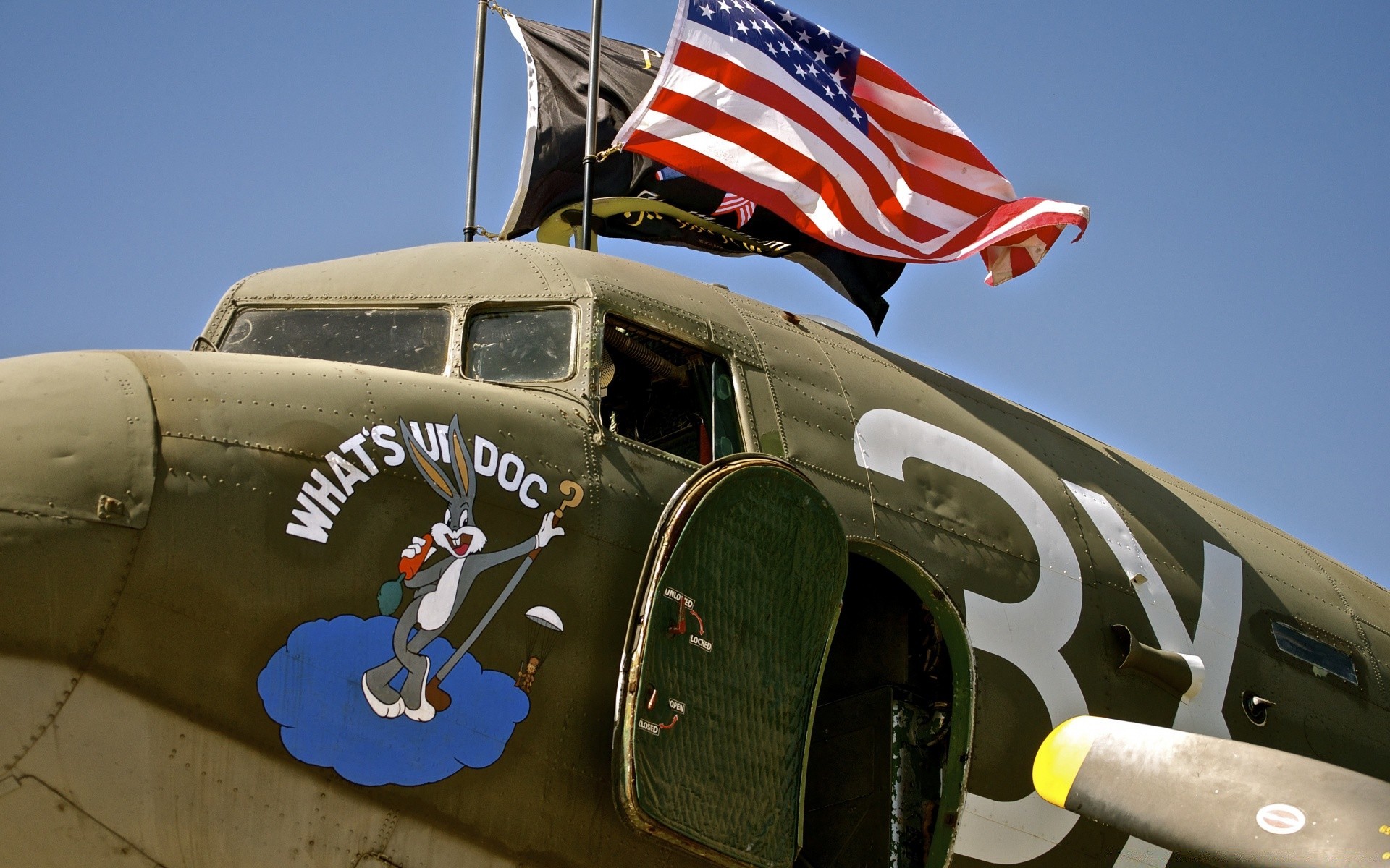 aviation militaire guerre avion avion armée voiture drapeau système de transport voyage vétéran ciel à l extérieur voler arme patriotisme