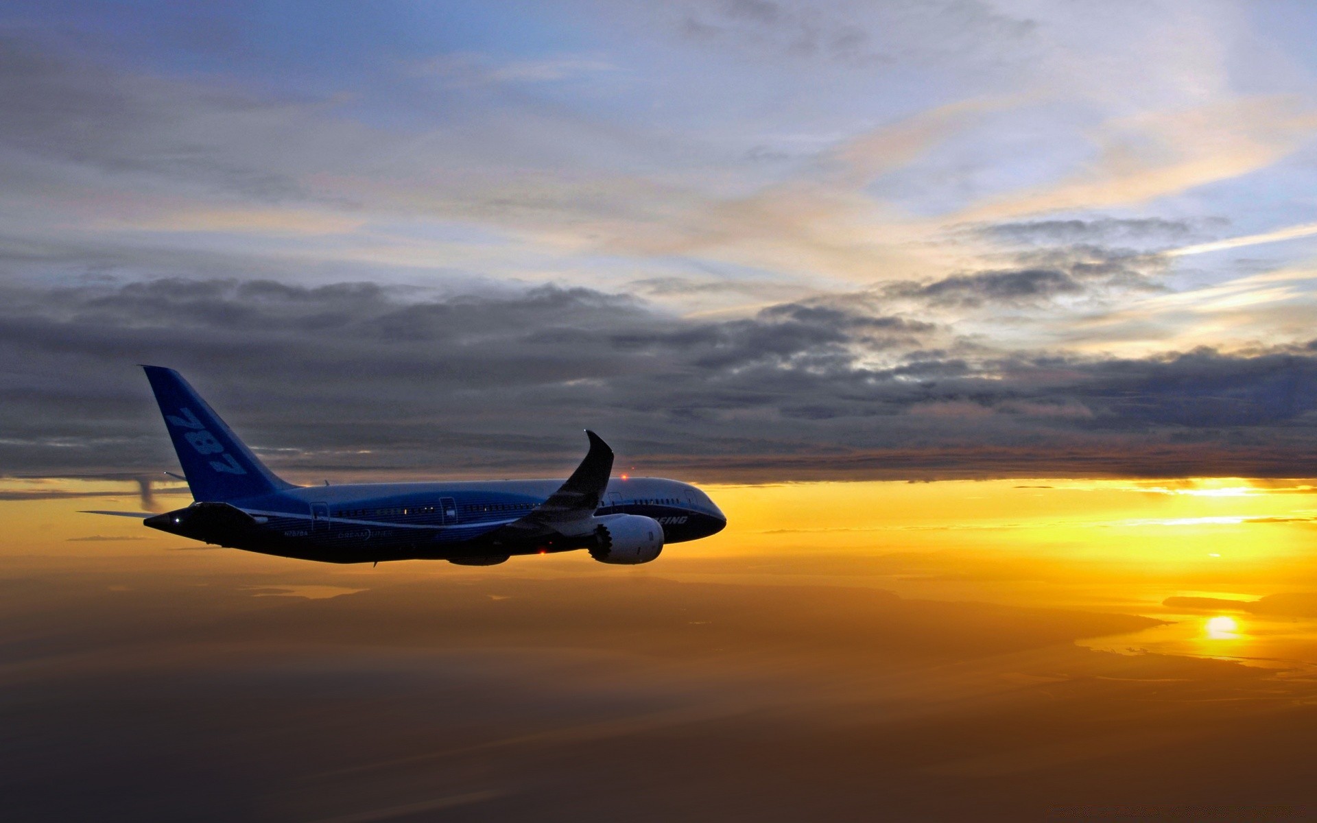 aviation sunset airplane aircraft dawn sky flight evening sun dusk travel silhouette jet fly